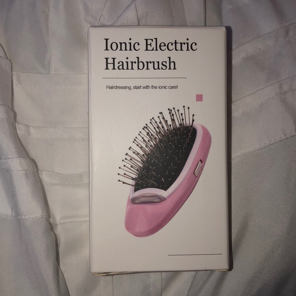 One ionic hairbrush